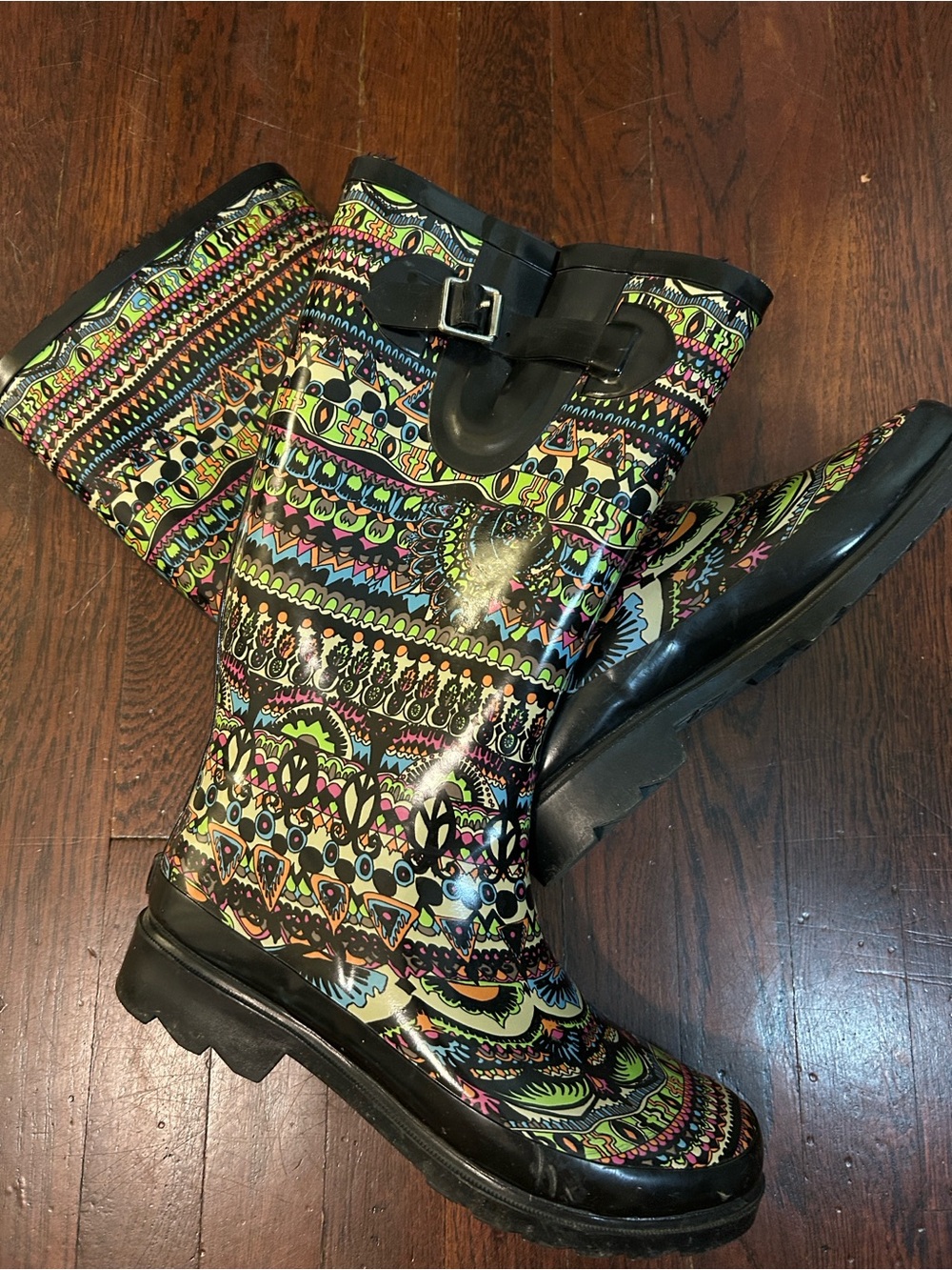 The Sak SakRoots Peace Patterned Women's Rain Boots - Black Trim size 8